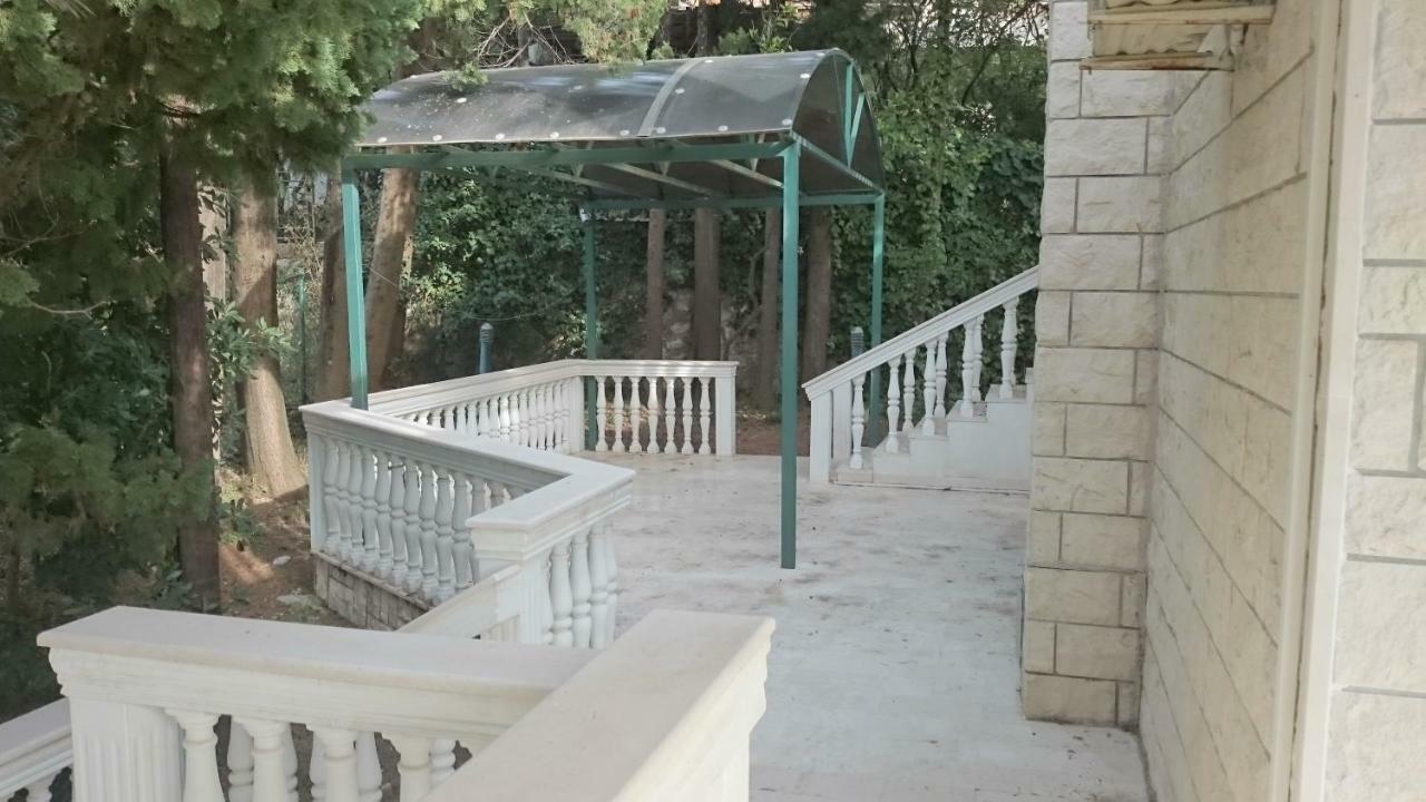 Bg Villa Apartment Xl Сутоморе Экстерьер фото